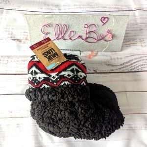 NWT Muk Luks Black Sherpa Bootie Slippers S/M 5-7